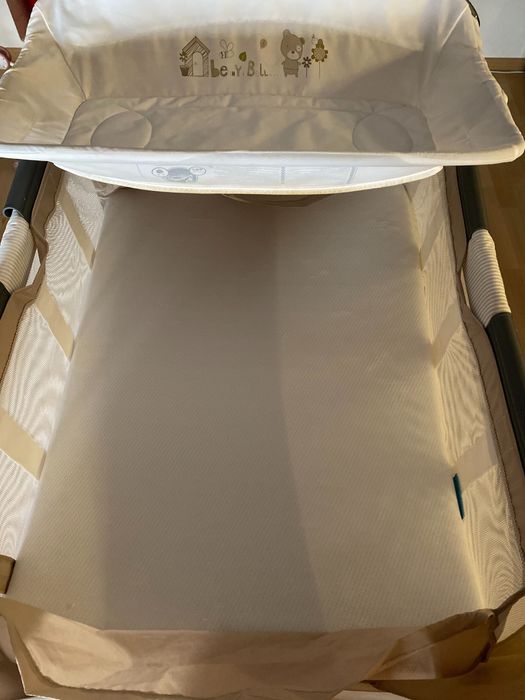 Pătuț pliabil Graco Contour Electra + masa înfasat + saltea cocos