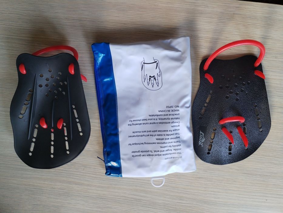 Ласты на руки для плавания. Новые