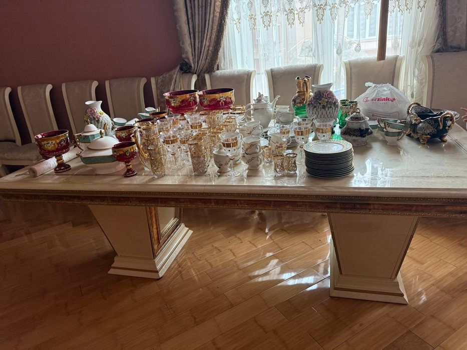 Stol va stul sotiladi