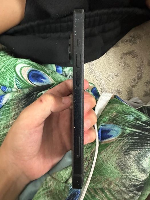 Айфон 15 128 гб.