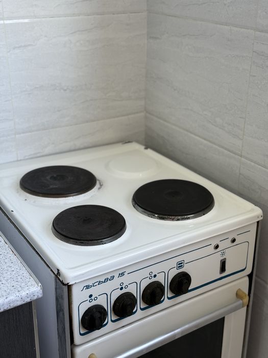 Электрическая плита