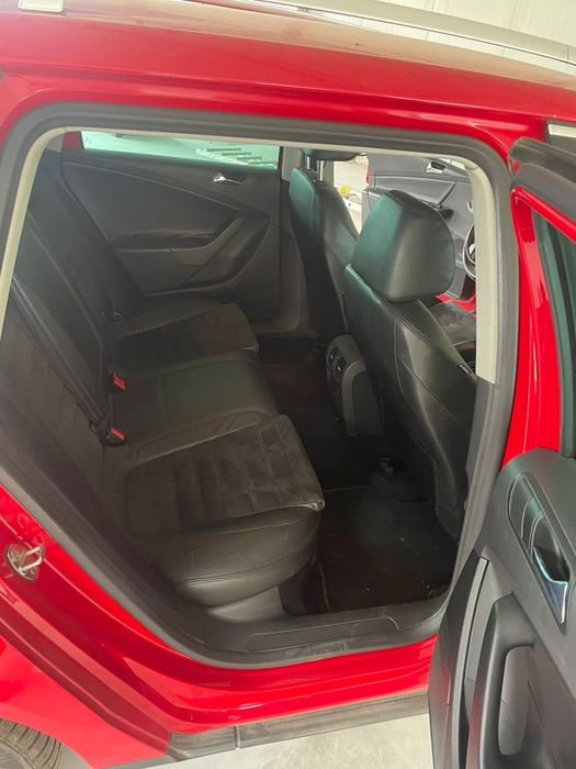 VW Passat cu comenzi pe volan pentru persoane cu handicap, locomotorii