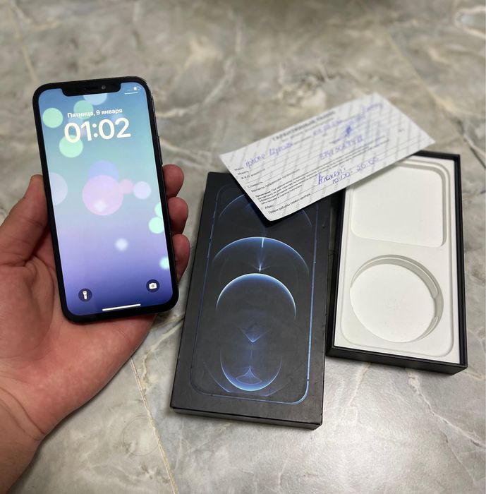 Продам Iphone 12про 256гб
