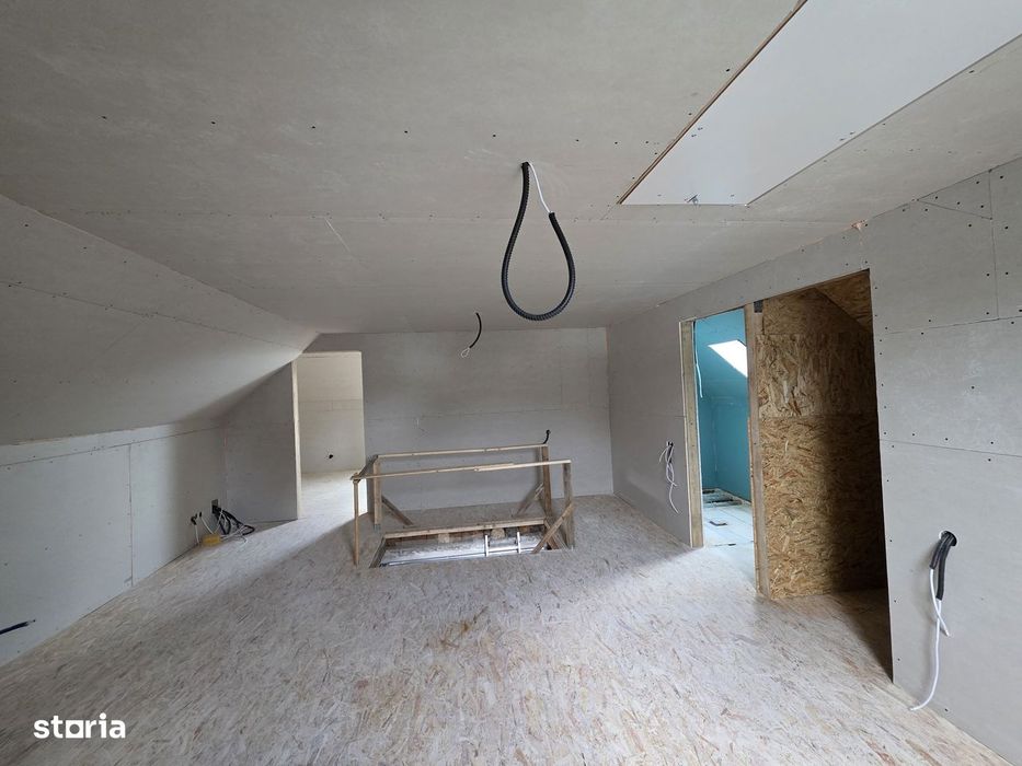 Vand casa la Belis, 800mp teren, la drumu principal, teren drept!