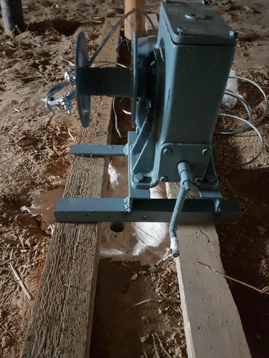 Продаётся лебедка для люстры