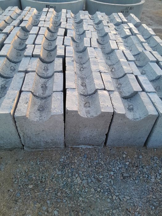 Газ трубалар утказиш учун бетон тумбалар