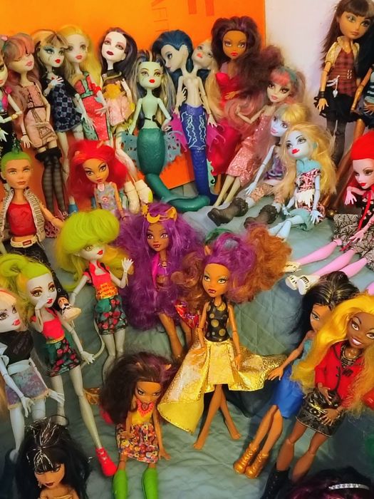 Мостър хай кукли различни