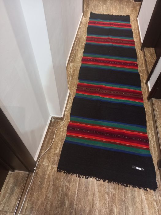 Ръчно тъкана пътека