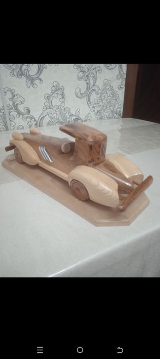 Автомобили из дерева