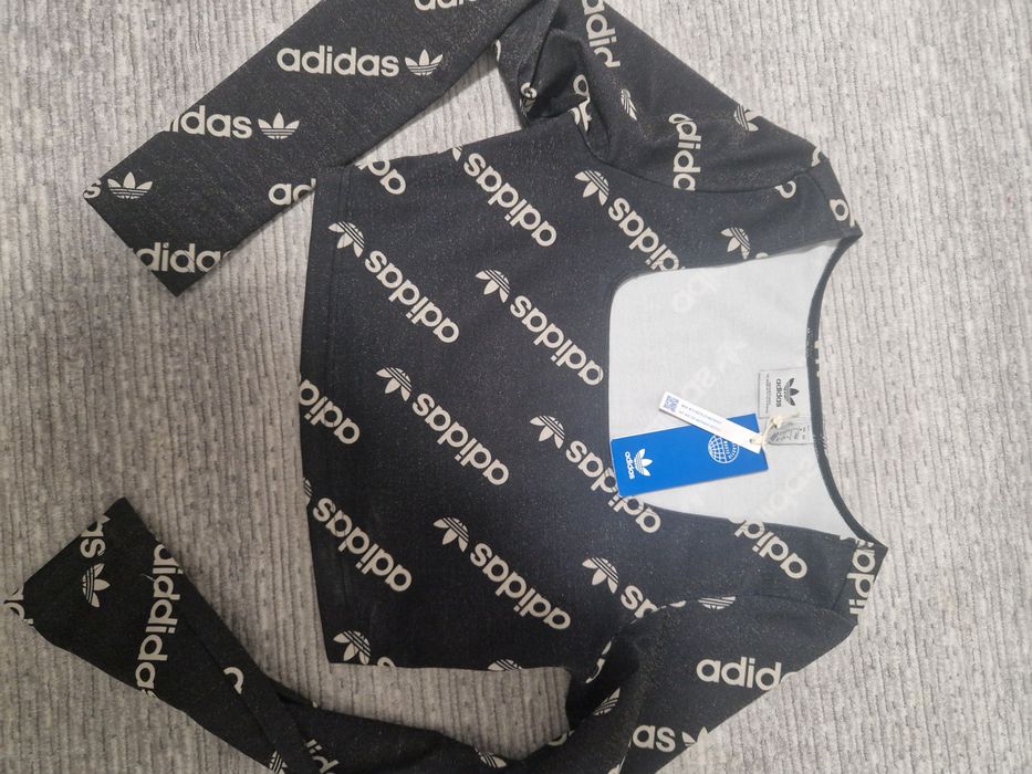 Блуза adidas,оригинална, нова