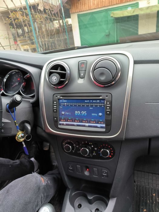 Navigatie Android  Dacia Logan Waze WiFi GPS USB