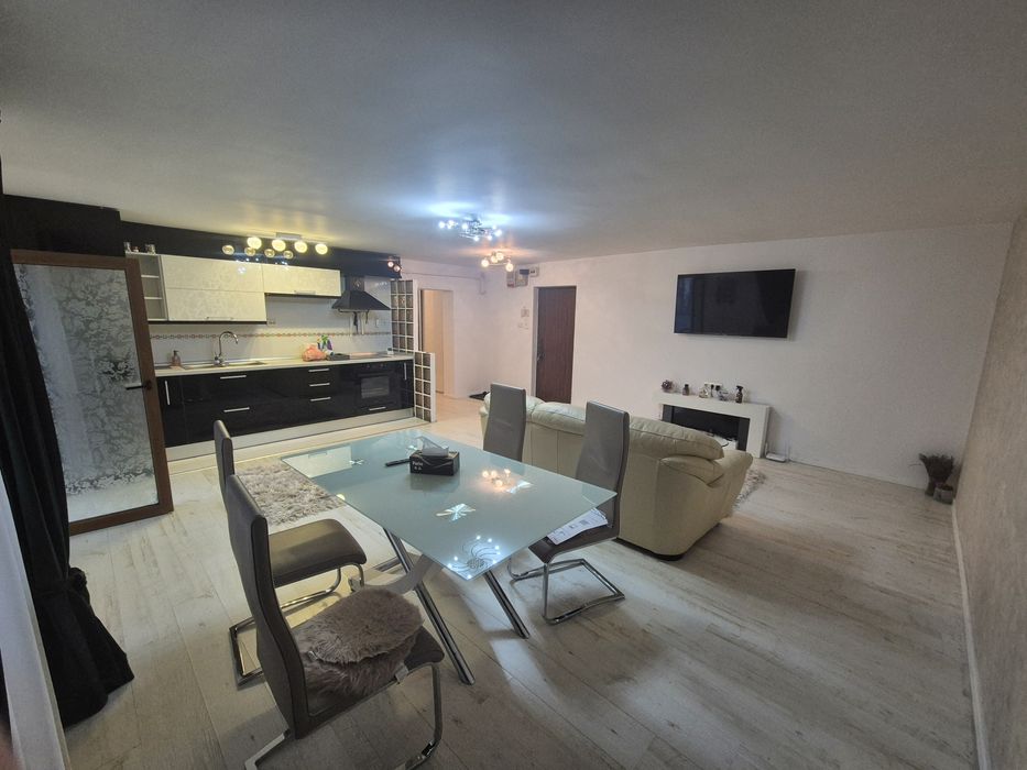 Apartament 3 camere 78 mp Targoviste - Str. Constantin Brâncoveanu