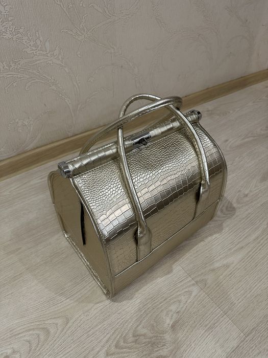 Болшая косметичка