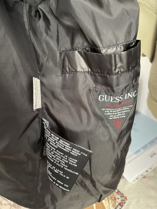 Яке Guess оригинално