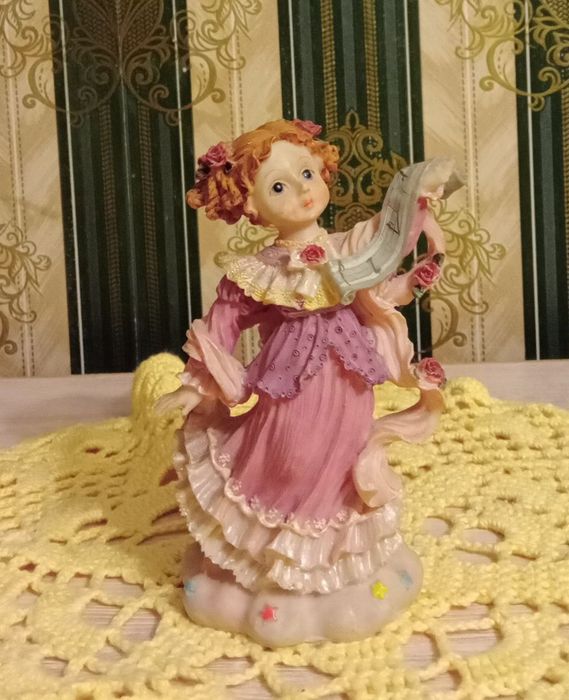 Сувенир     Кукла