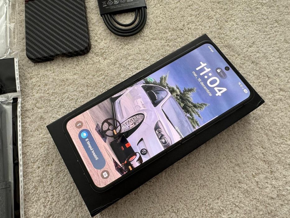 Samsung Z Flip 6 Crafted black cutie husa folie Z Flip 7 Fold 6 S25