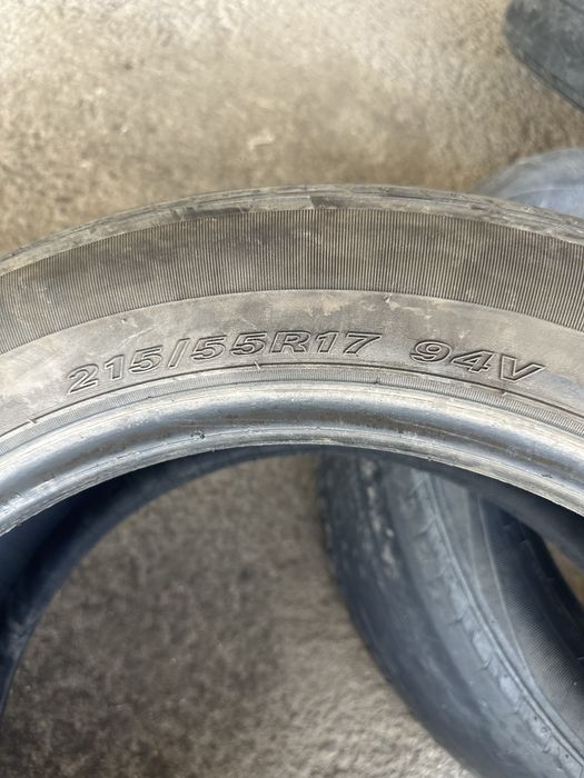 Шины 215/55 R17 94V 2шт