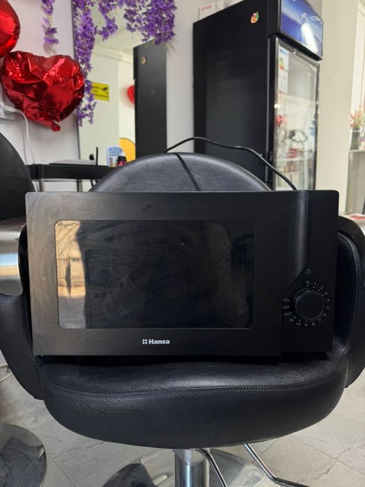 Микроволновка Hansa