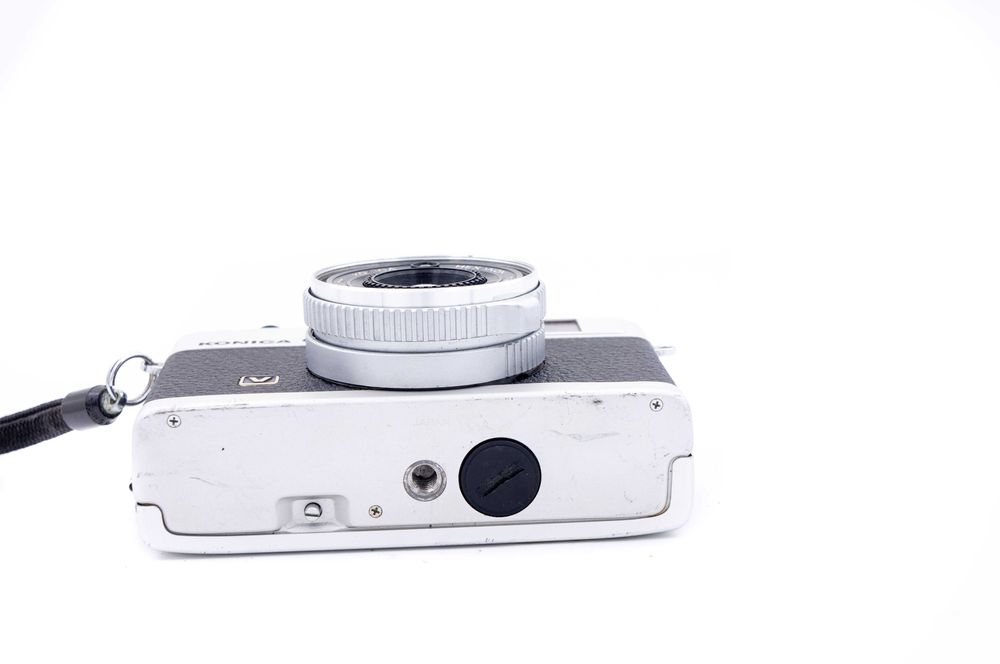 Aparat foto film Konica C35