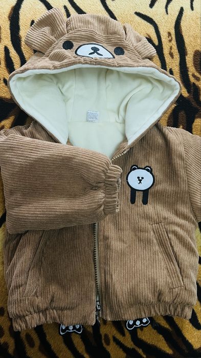 Продам детскую курточку