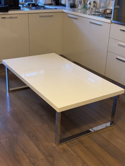 Маса за всесидневна или офис