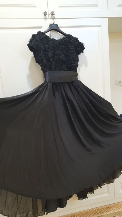 Продам платье итальянское