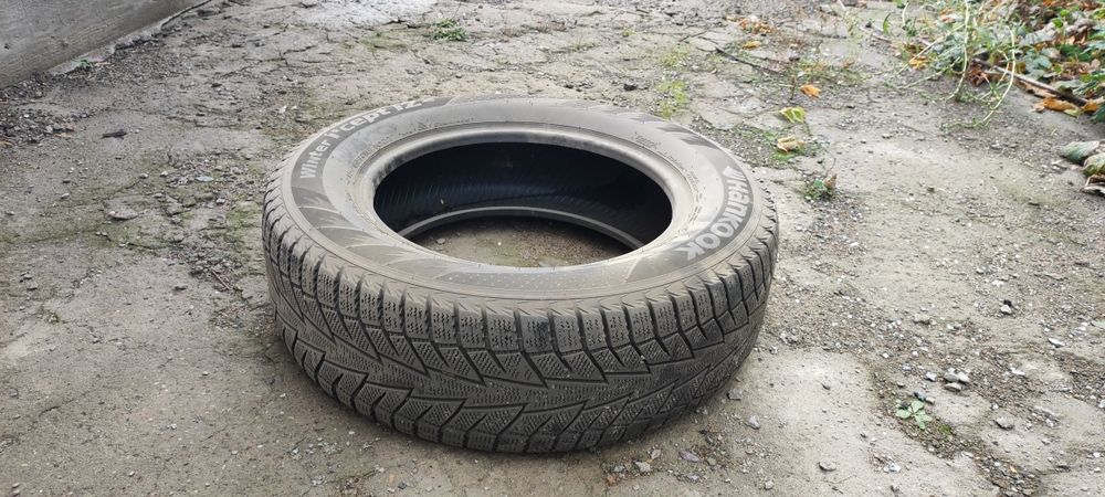 Покрышка 215/65 R16