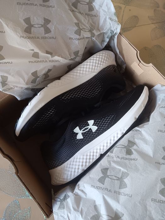 Нови маратонки UNDER  ARMOUR