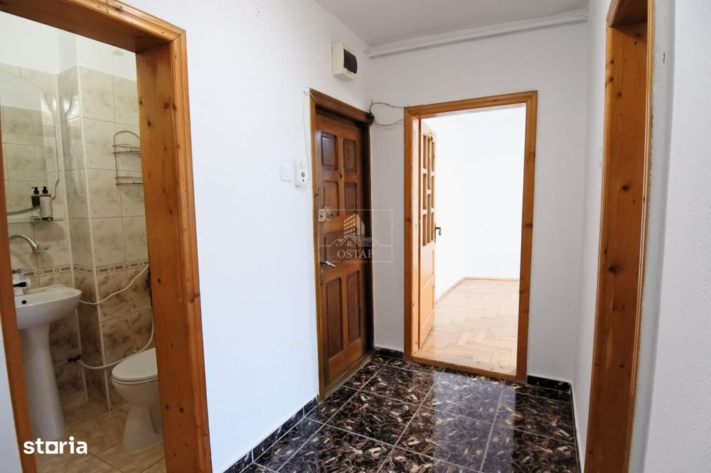 Apartament 3 camere decomandate – Etaj 1, Str. Energiei