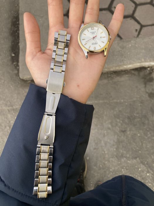 продам часы тиссот