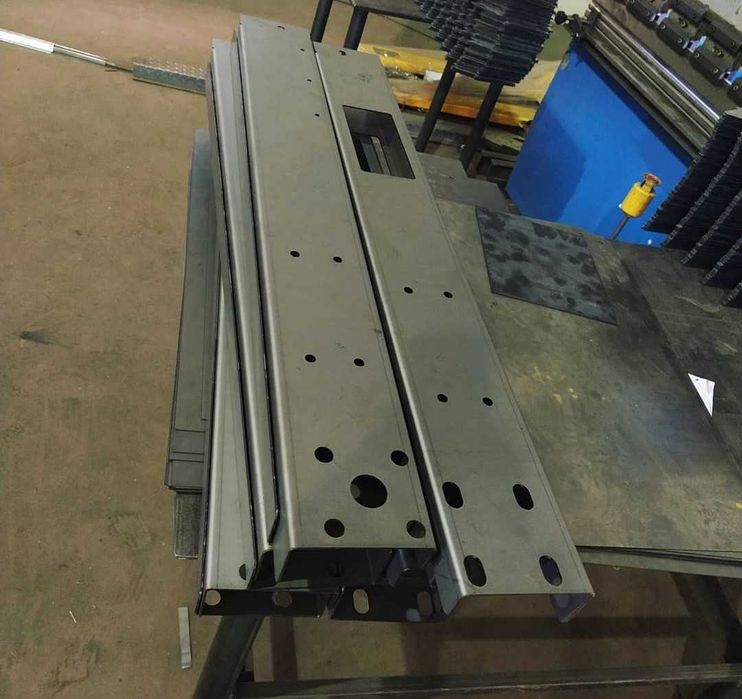 Лазерная Труборез Услуга  резка Гибка Токарь Фрезер Сварка Покраска  с