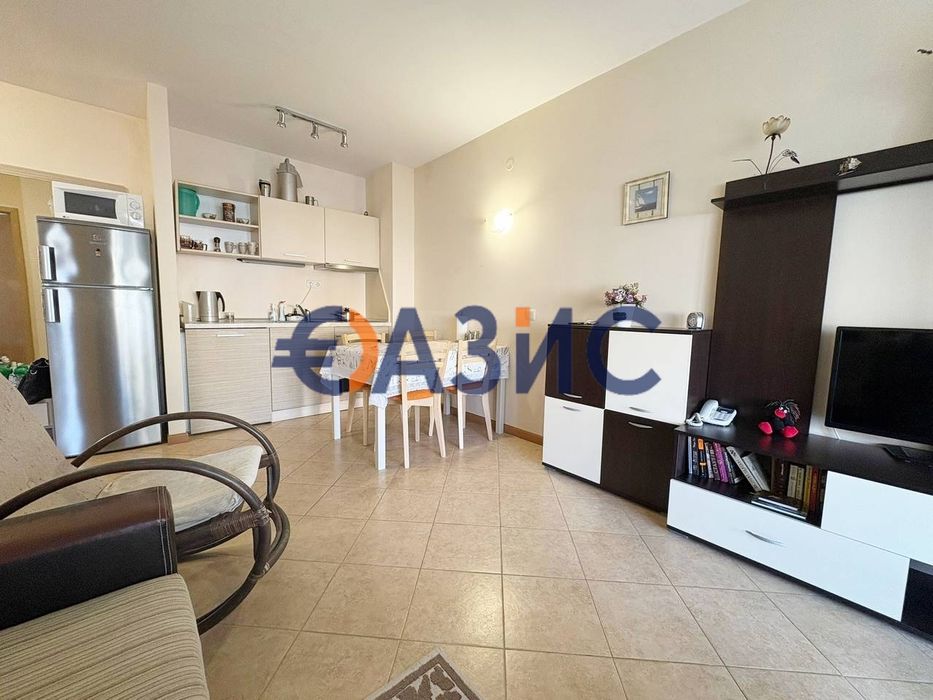 Продава се Двустаен апартамент в к.к. Слънчев бряг - 49 кв.м за 1858 €/кв.м - Снимка #1