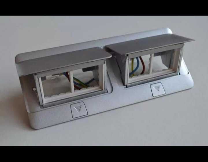 Выдвижной розеточный блок