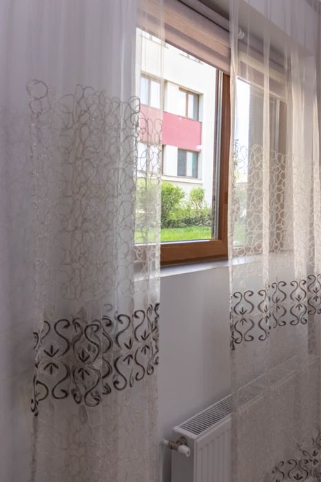 Apartament 2 camere + loc de parcare la scara