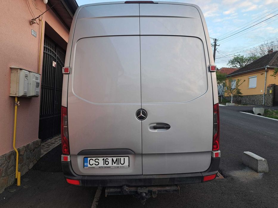 Vand Mercedes-Benz Sprinter 21+1 locuri