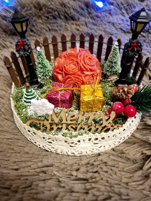 Ръчно изработена коледна декорация