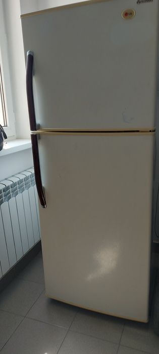 Холодильник б/у марки LG