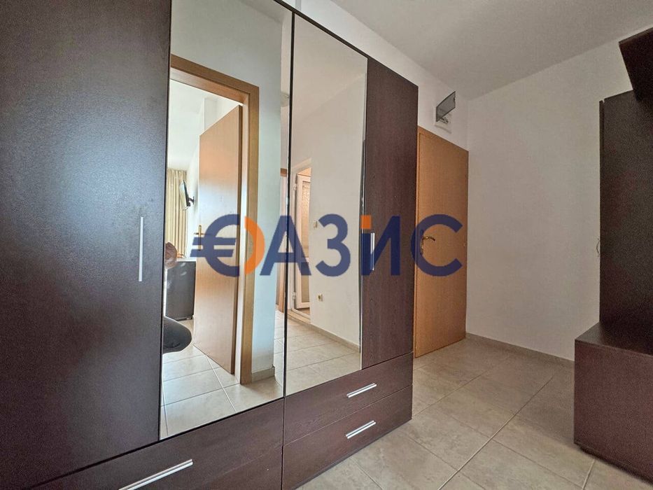 Продава се Двустаен апартамент в к.к. Слънчев бряг - 66 кв.м за 1114 €/кв.м - Снимка #8