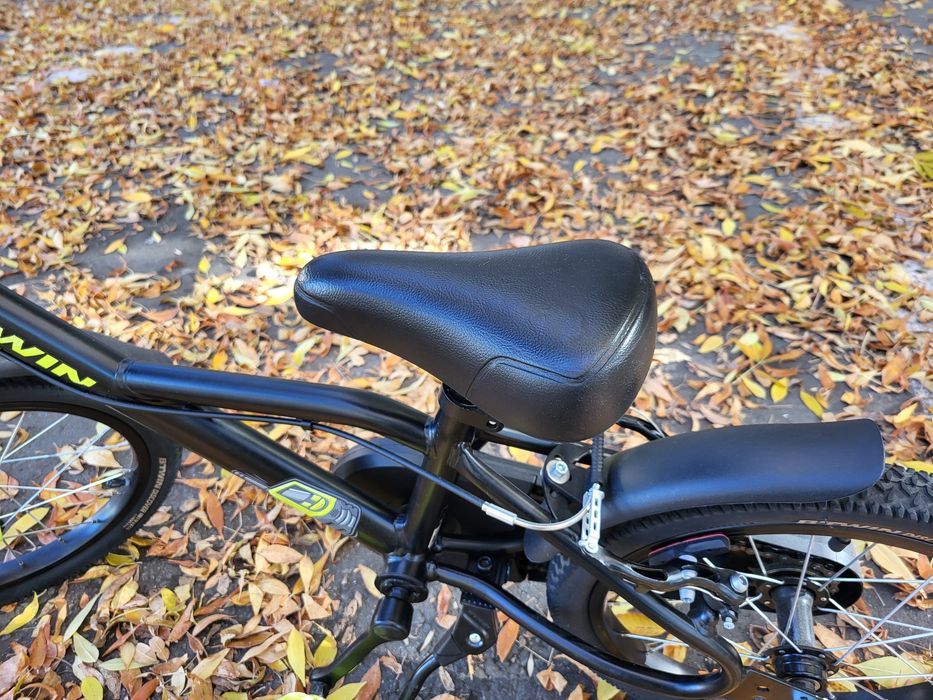 Bicicleta copii B'TWIN Hero 500 - 16 inch, aproape noua