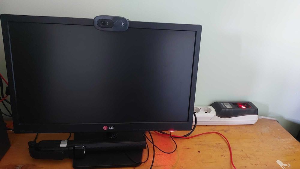 Кампютер сатилади дамашни