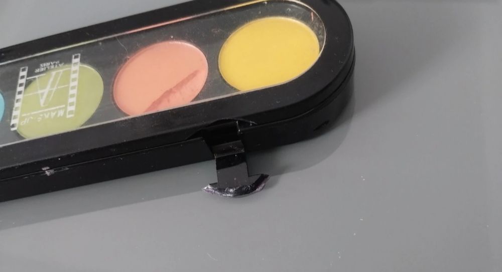 Vând Paleta atelier