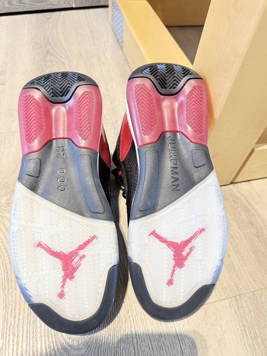 Jordan Max 200 - Noi, in cutie, nepurtati