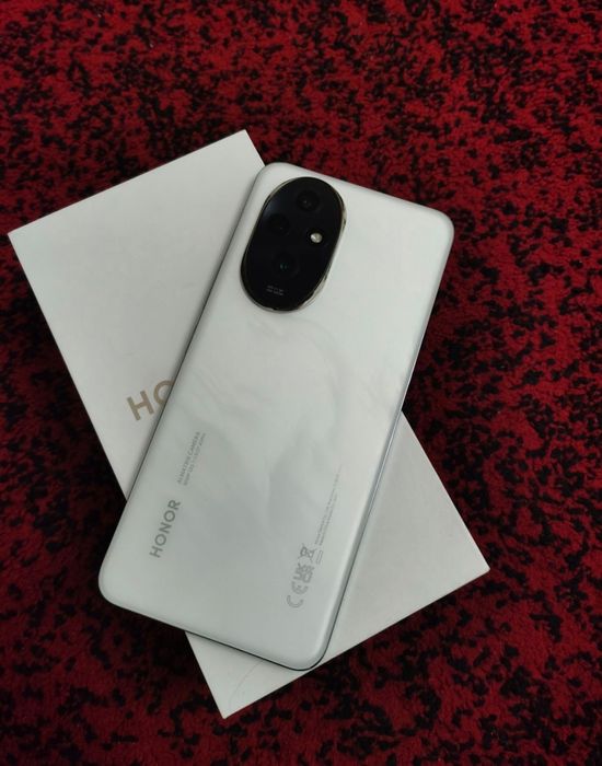 Honor 200продам срочно