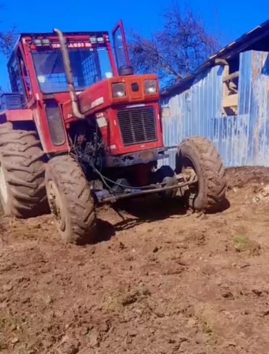 Vând tractor forestier U 651