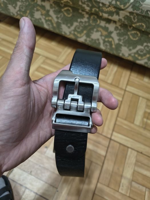 Ремень кожаный. Пряжка топ