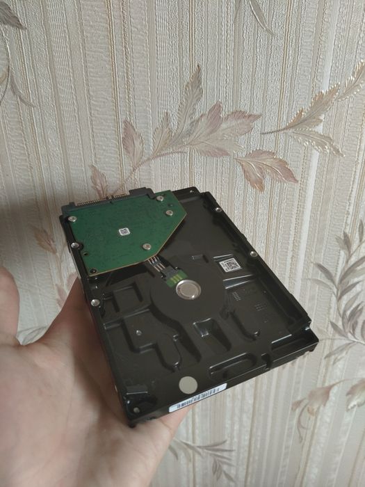 Жесткий диск Seagate Barracuda 1000 Gb