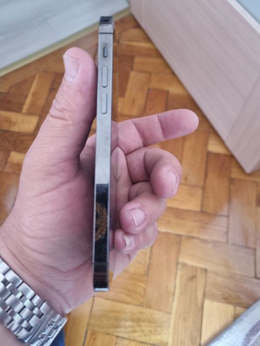 De vinzare IPhone 12 pro