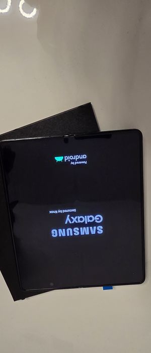 Vand Samsung Galaxy Fold5 512GB