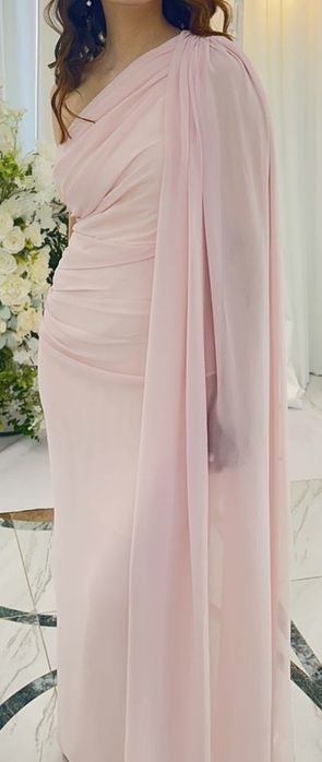 Платье бренда Bergamo