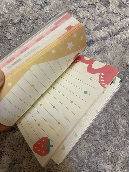 Блакнот новые много листов